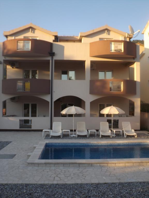Apartmani Bulajic Tivat Exterior foto